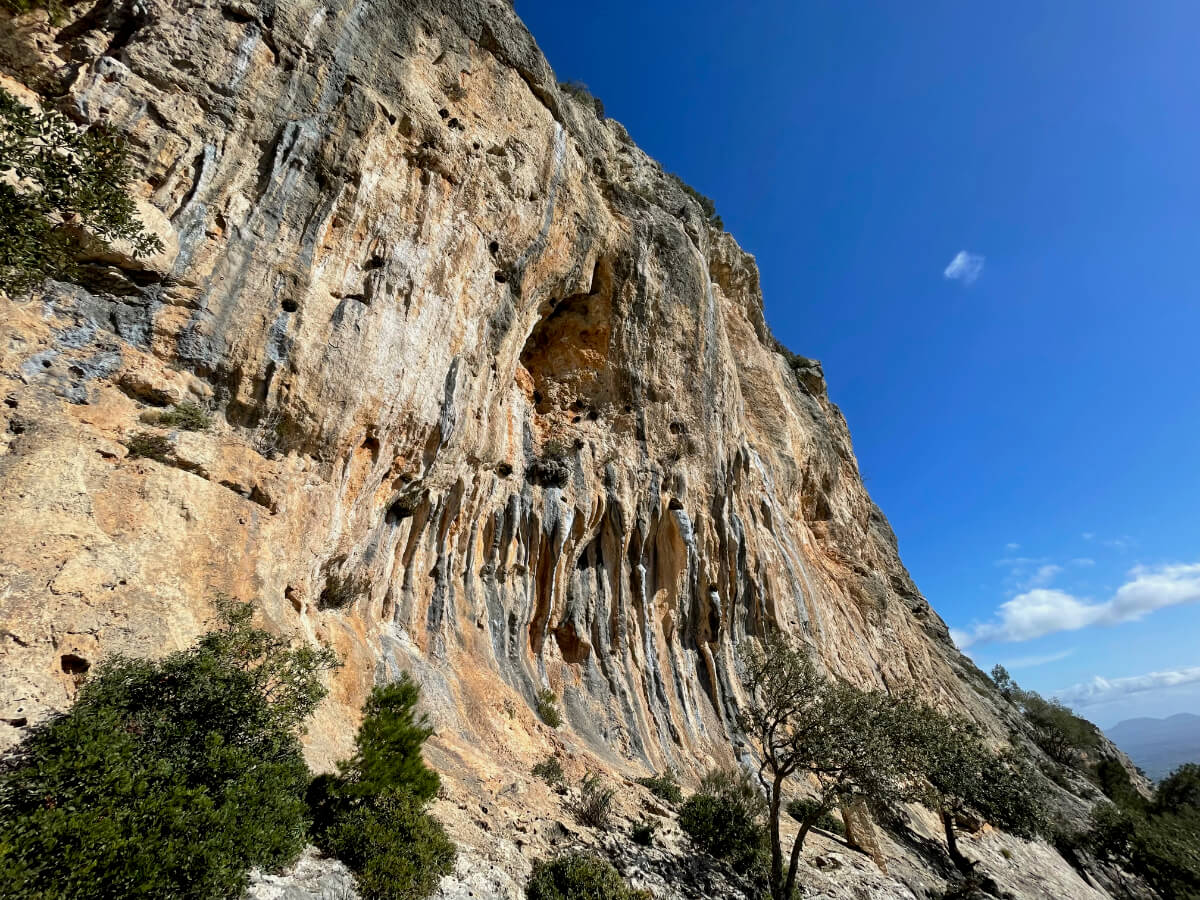 Bizarre Gesteinsformationen am Castell