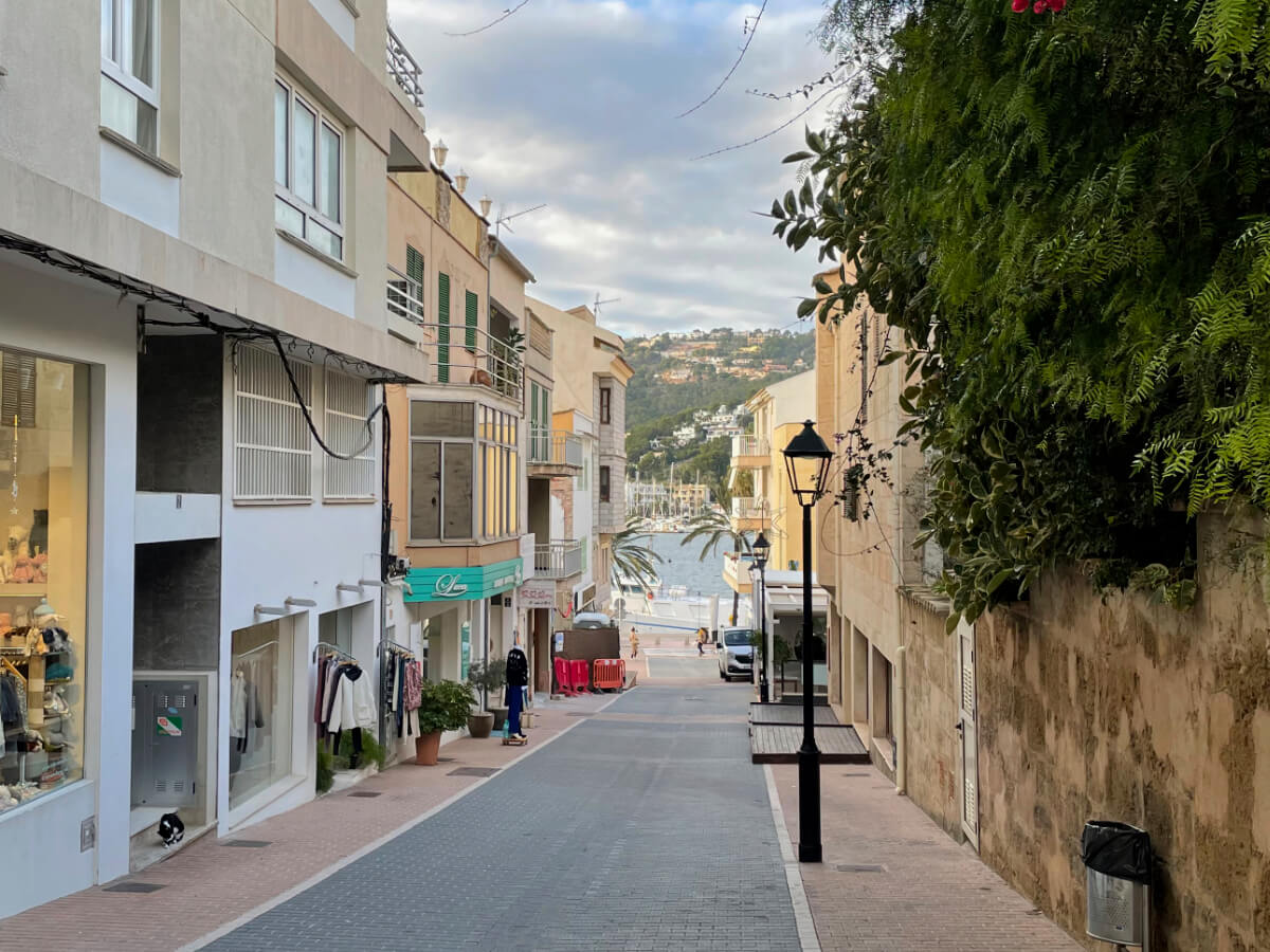 Einkaufsgasse in Puerto de Andratx