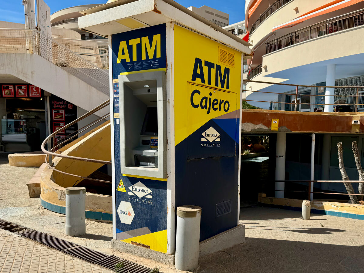 Geldautomat an der Playa de Palma