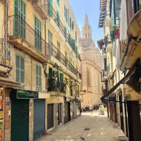 Gasse in der Altstadt von Palma de Mallorca